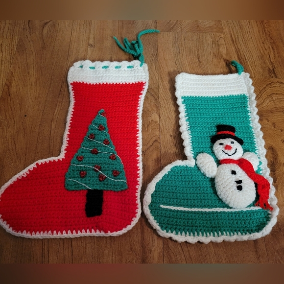 Vintage Crochet Christmas Stockings Snowman Christmas Tree Red Green - Picture 1 of 3